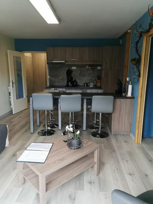 Le Bonheur Au Vert Feuillage Honfleur Exteriér fotografie